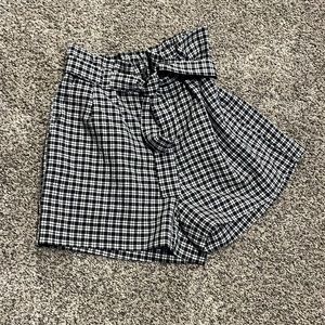 scottie moss shorts (medium)